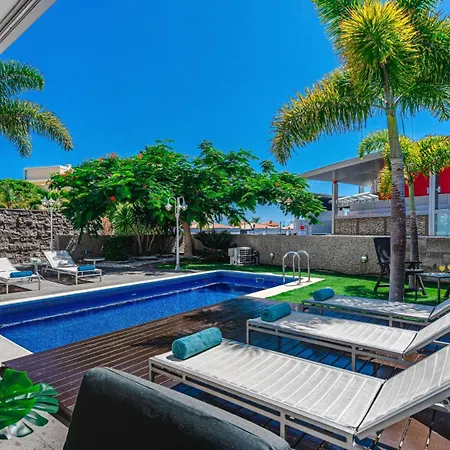 Lux 7 With 6 Bedrooms, 4 Bathrooms * אדחה