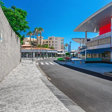Lux 7 With 6 Bedrooms, 4 Bathrooms אדחה